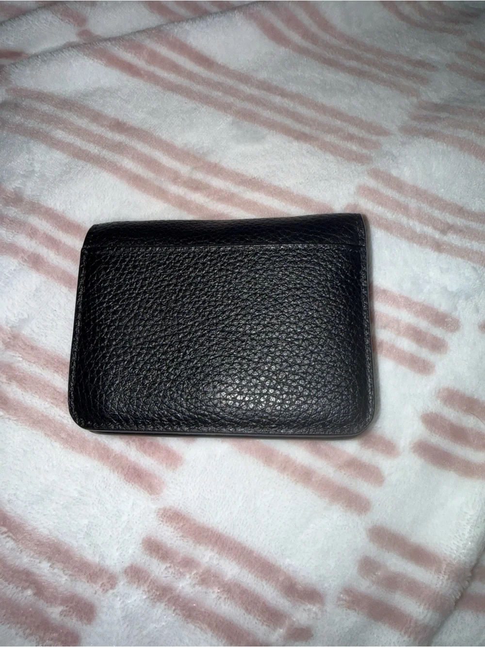 kate spade Black Pebbled Leather Zip Card Wallet